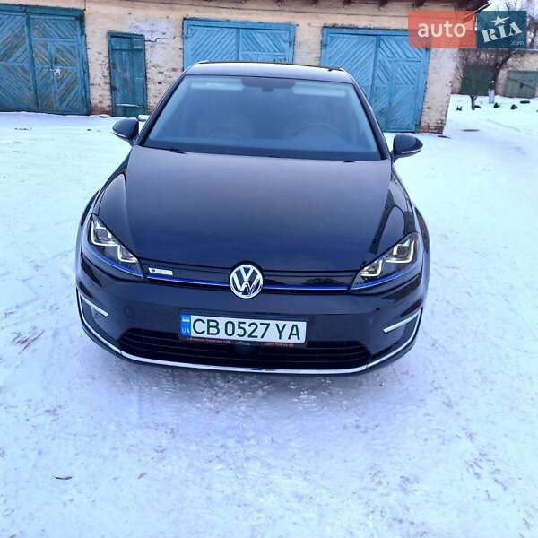 Хэтчбек Volkswagen e-Golf 2016 в Козельце