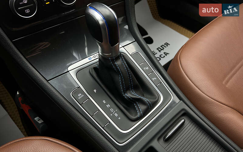 Хетчбек Volkswagen e-Golf 2019 в Львові фото 17 Хетчбек Volkswagen e-Golf 2019 в Львові