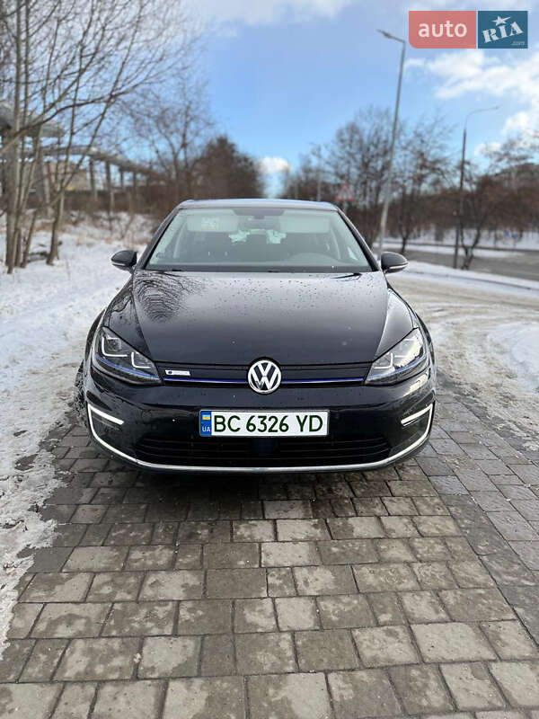 Хетчбек Volkswagen e-Golf 2016 в Львові