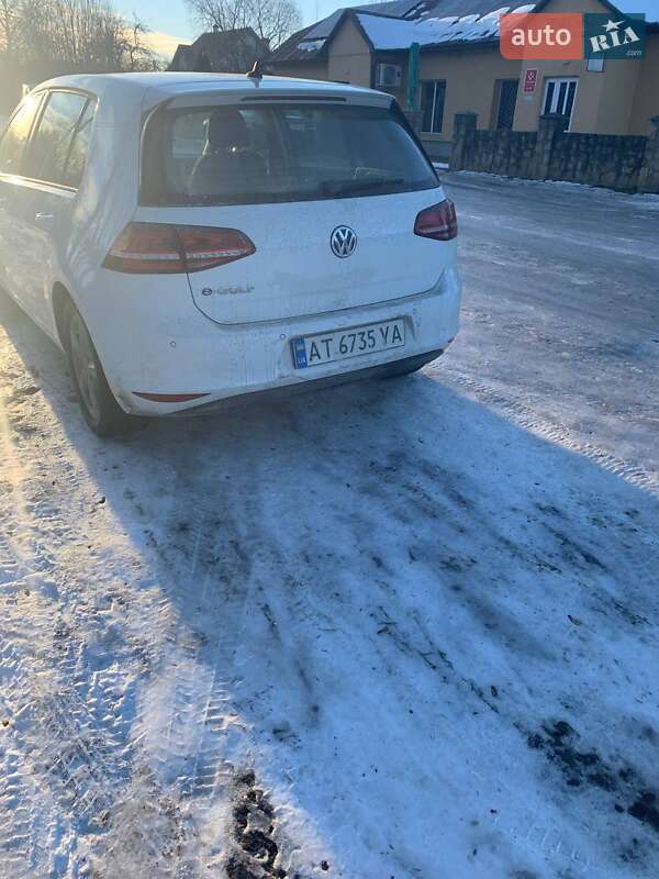 Хетчбек Volkswagen e-Golf 2014 в Івано-Франківську