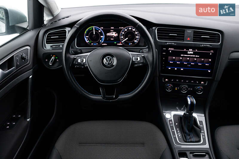 Хэтчбек Volkswagen e-Golf 2019 в Луцке фото 28 Хэтчбек Volkswagen e-Golf 2019 в Луцке