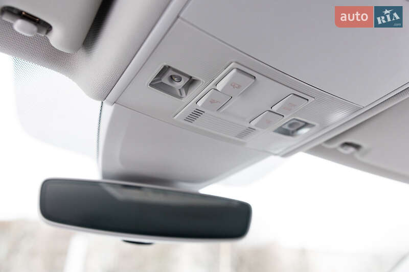 Хэтчбек Volkswagen e-Golf 2019 в Луцке фото 45 Хэтчбек Volkswagen e-Golf 2019 в Луцке