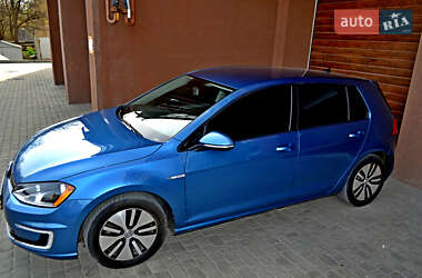Хэтчбек Volkswagen e-Golf 2016 в Днепре