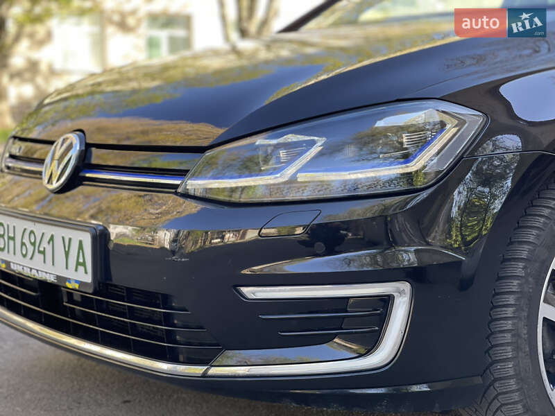 Хэтчбек Volkswagen e-Golf 2019 в Одессе фото 53 Хэтчбек Volkswagen e-Golf 2019 в Одессе