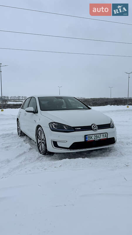 Хэтчбек Volkswagen e-Golf 2014 в Ровно