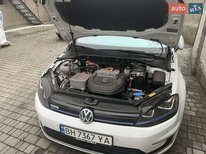 Хэтчбек Volkswagen e-Golf 2016 в Одессе фото 2 Хэтчбек Volkswagen e-Golf 2016 в Одессе