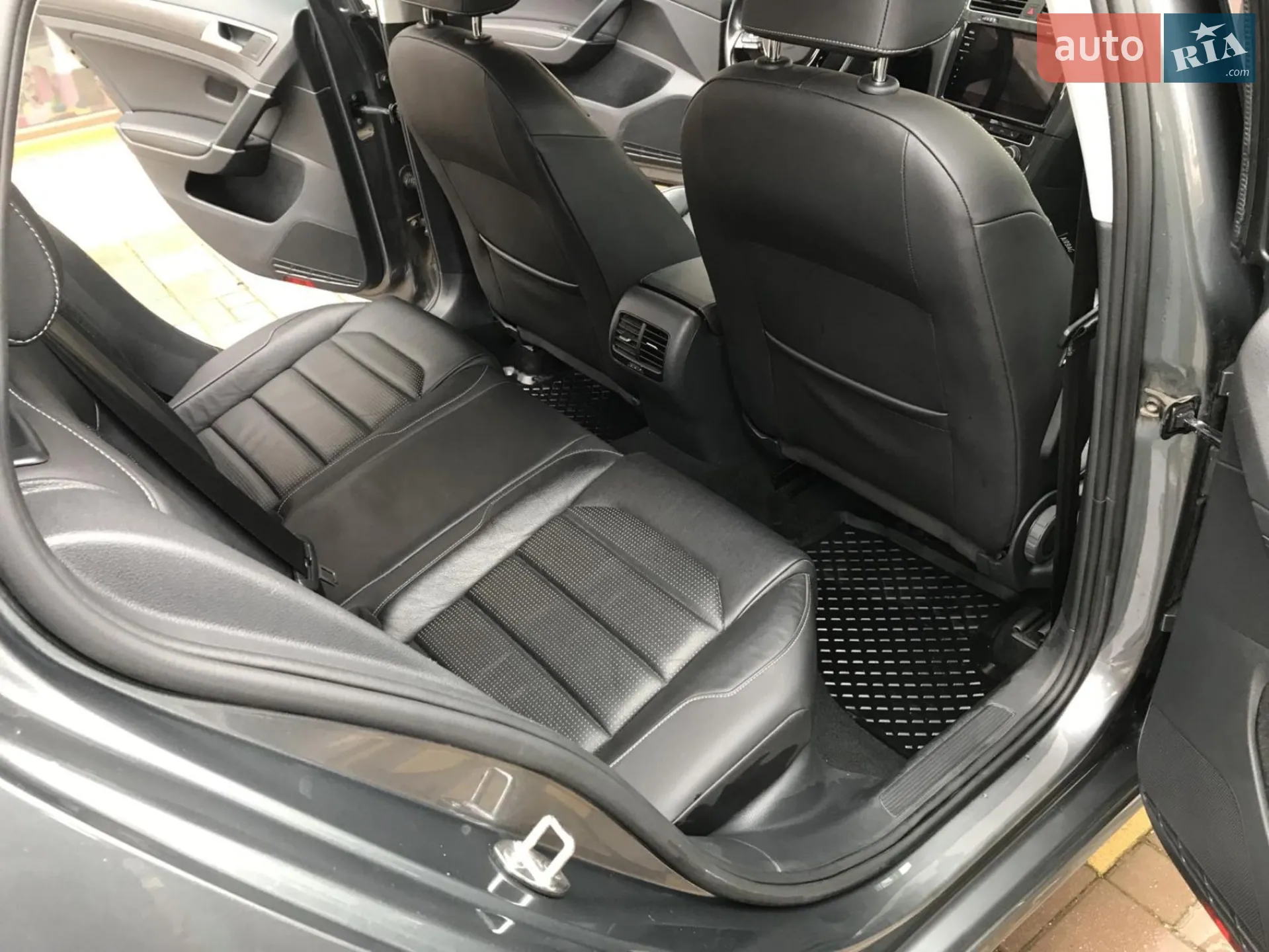 2019 Volkswagen Golf - мініатюра 9
