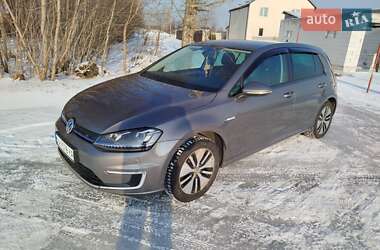 Хетчбек Volkswagen e-Golf 2015 в Києві