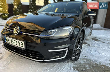 Хетчбек Volkswagen e-Golf 2020 в Дубні