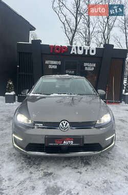 Хэтчбек Volkswagen e-Golf 2015 в Черновцах