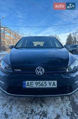 Хэтчбек Volkswagen e-Golf 2015 в Днепре