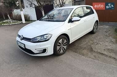 Хэтчбек Volkswagen e-Golf 2020 в Житомире
