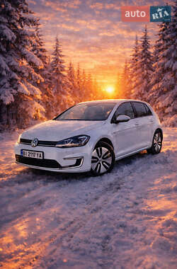 Хэтчбек Volkswagen e-Golf 2017 в Полтаве