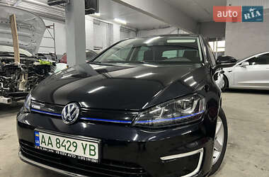 Хэтчбек Volkswagen e-Golf 2015 в Буче