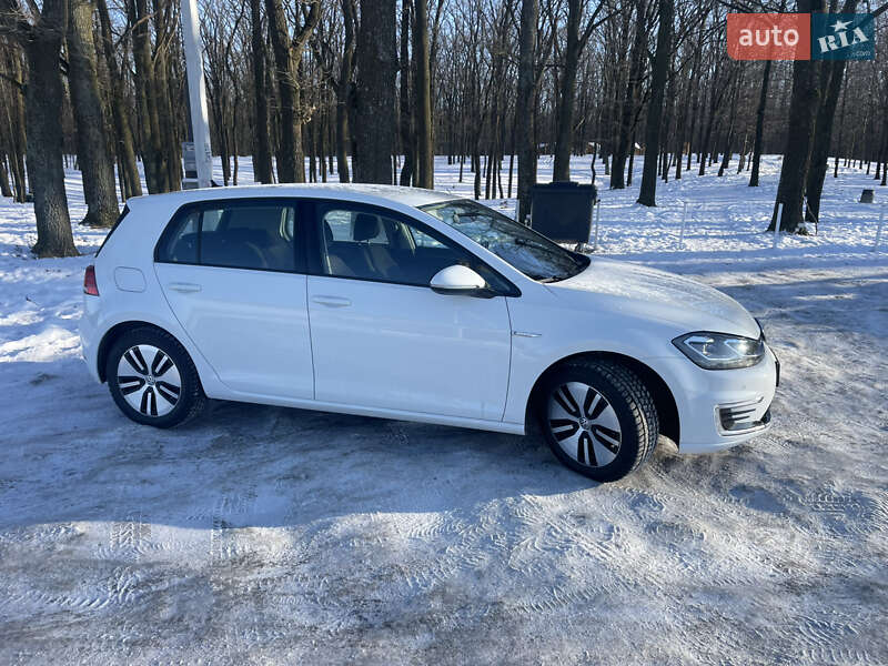 Хэтчбек Volkswagen e-Golf 2020 в Луцке