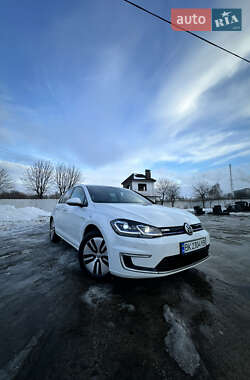 Хетчбек Volkswagen e-Golf 2017 в Рівному