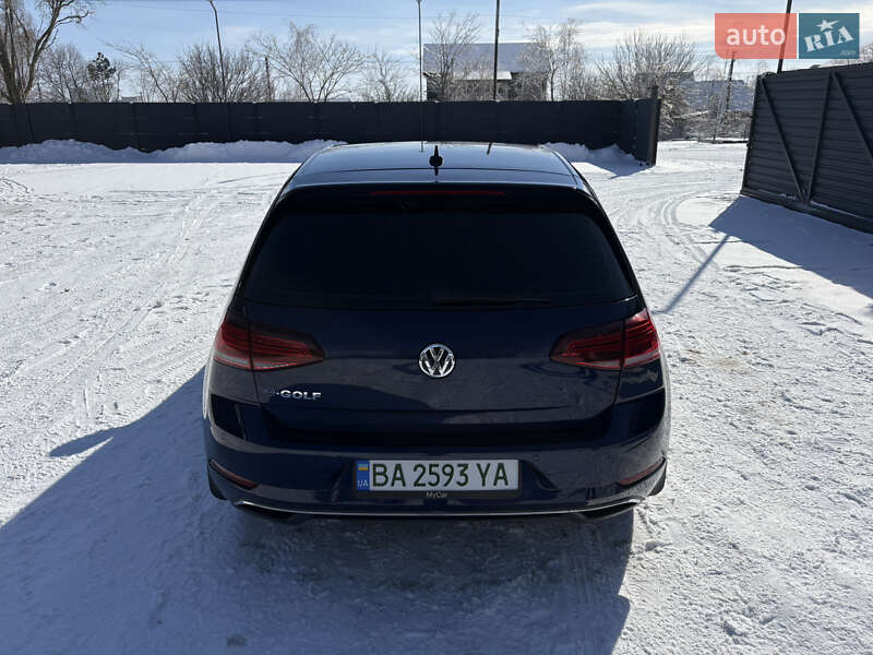 Хэтчбек Volkswagen e-Golf 2017 в Пятихатках