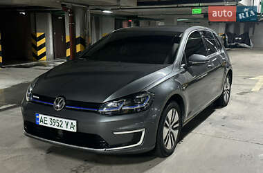 Хетчбек Volkswagen e-Golf 2018 в Києві