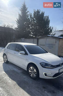 Хэтчбек Volkswagen e-Golf 2017 в Хмельнике