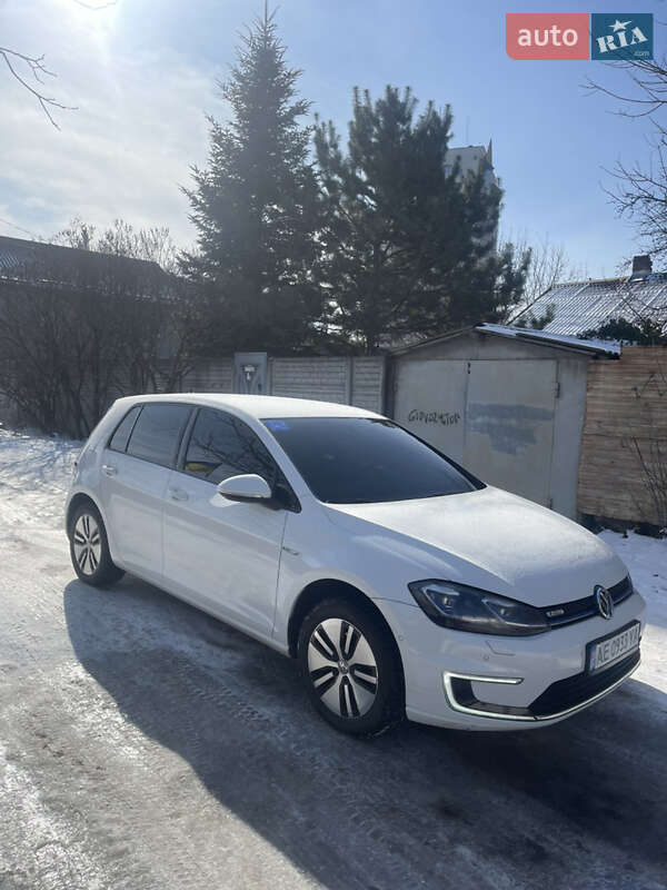 Volkswagen e-Golf 2017