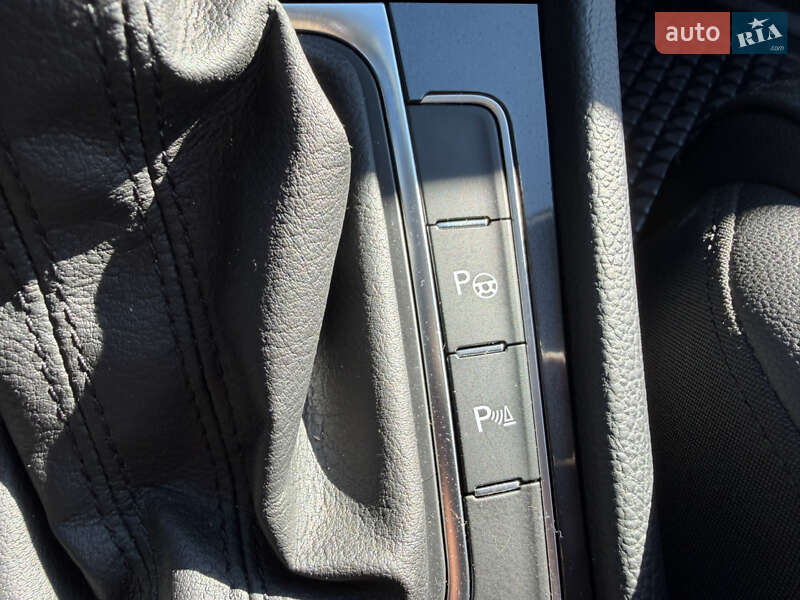 Хэтчбек Volkswagen e-Golf 2018 в Ровно