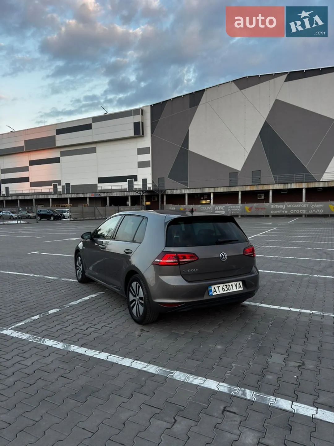 2014 Volkswagen Golf - мініатюра 6