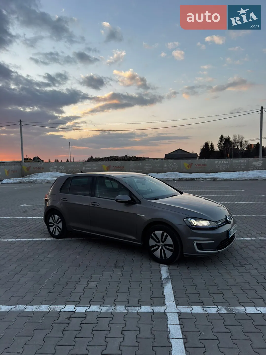 2014 Volkswagen Golf - мініатюра 10