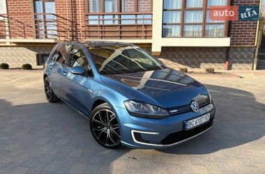 Хетчбек Volkswagen e-Golf 2016 в Городку