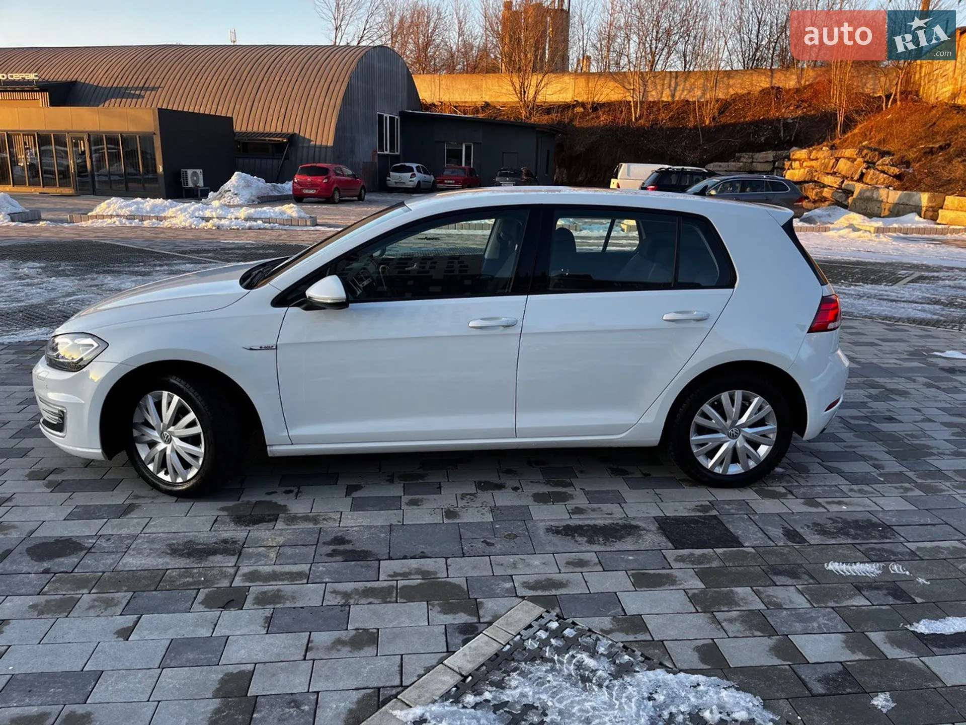 2019 Volkswagen Golf - мініатюра 4