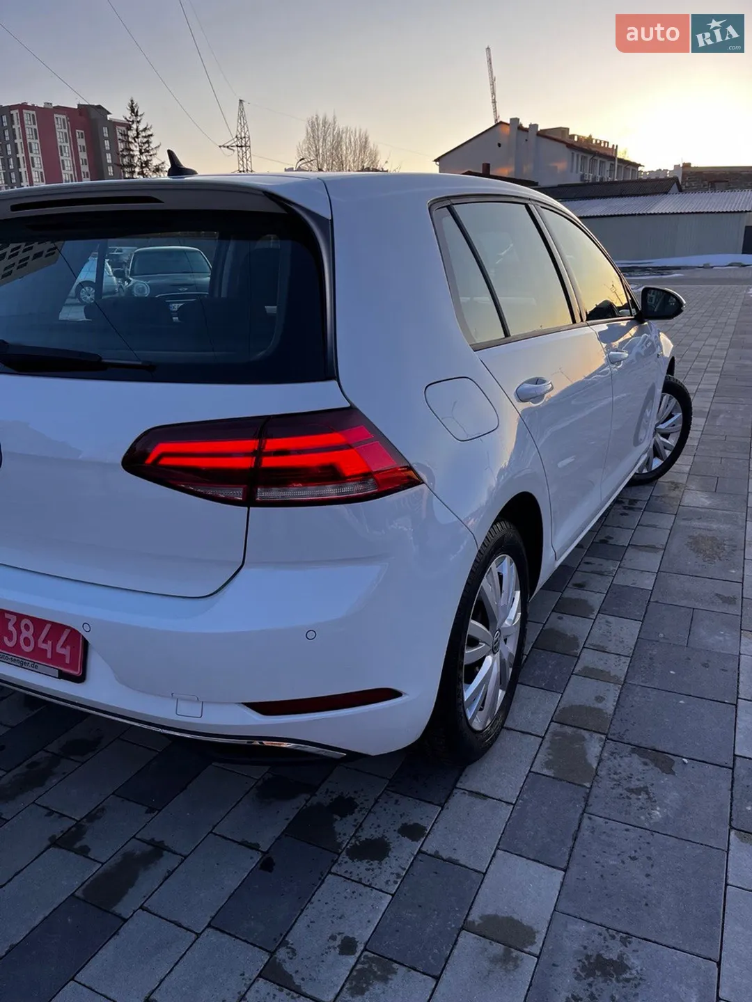 2019 Volkswagen Golf - мініатюра 8