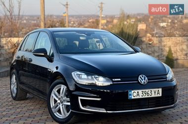 Хетчбек Volkswagen e-Golf 2018 в Новоархангельську