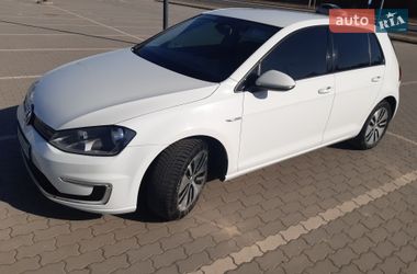 Хетчбек Volkswagen e-Golf 2016 в Львові