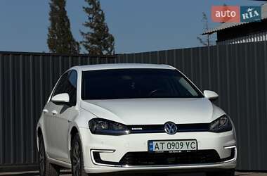 Хетчбек Volkswagen e-Golf 2015 в Івано-Франківську