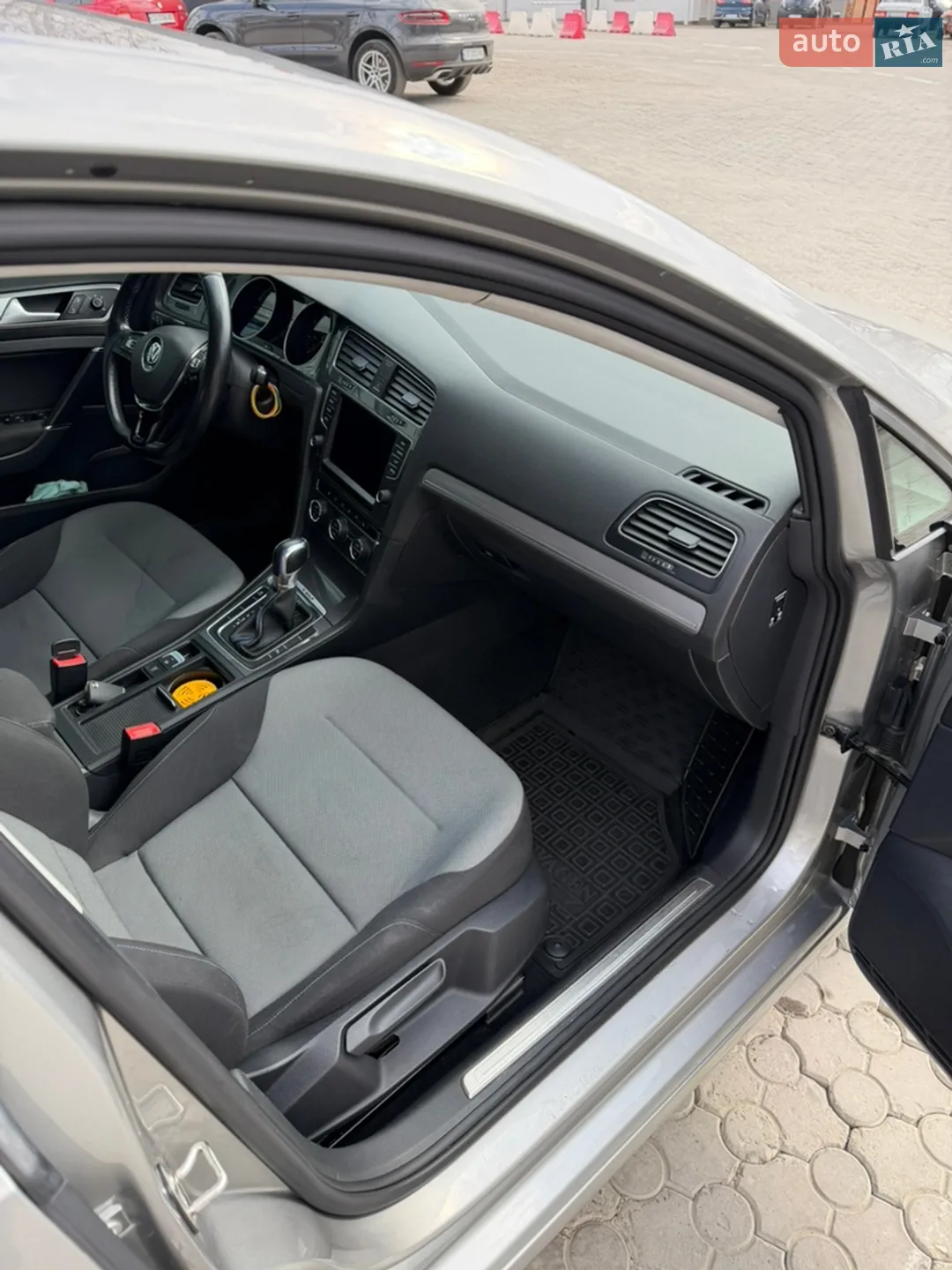 2014 Volkswagen Golf - мініатюра 18