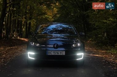 Хетчбек Volkswagen e-Golf 2015 в Львові