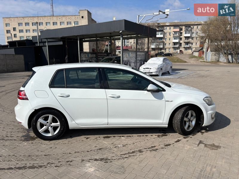 Хэтчбек Volkswagen e-Golf 2014 в Рожище