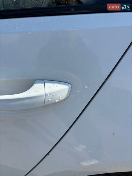 Хэтчбек Volkswagen e-Golf 2014 в Рожище