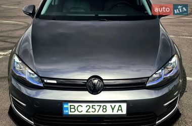 Хэтчбек Volkswagen e-Golf 2018 в Львове