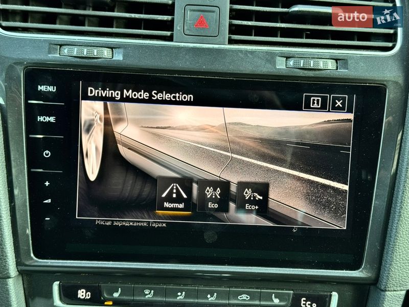 Хэтчбек Volkswagen e-Golf 2019 в Киеве