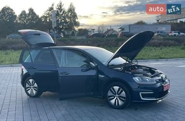 Хетчбек Volkswagen e-Golf 2015 в Львові