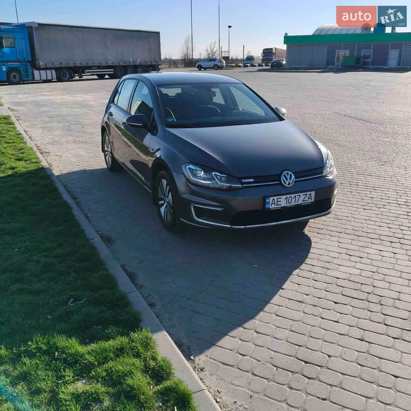 2020 Volkswagen Golf - мініатюра 3