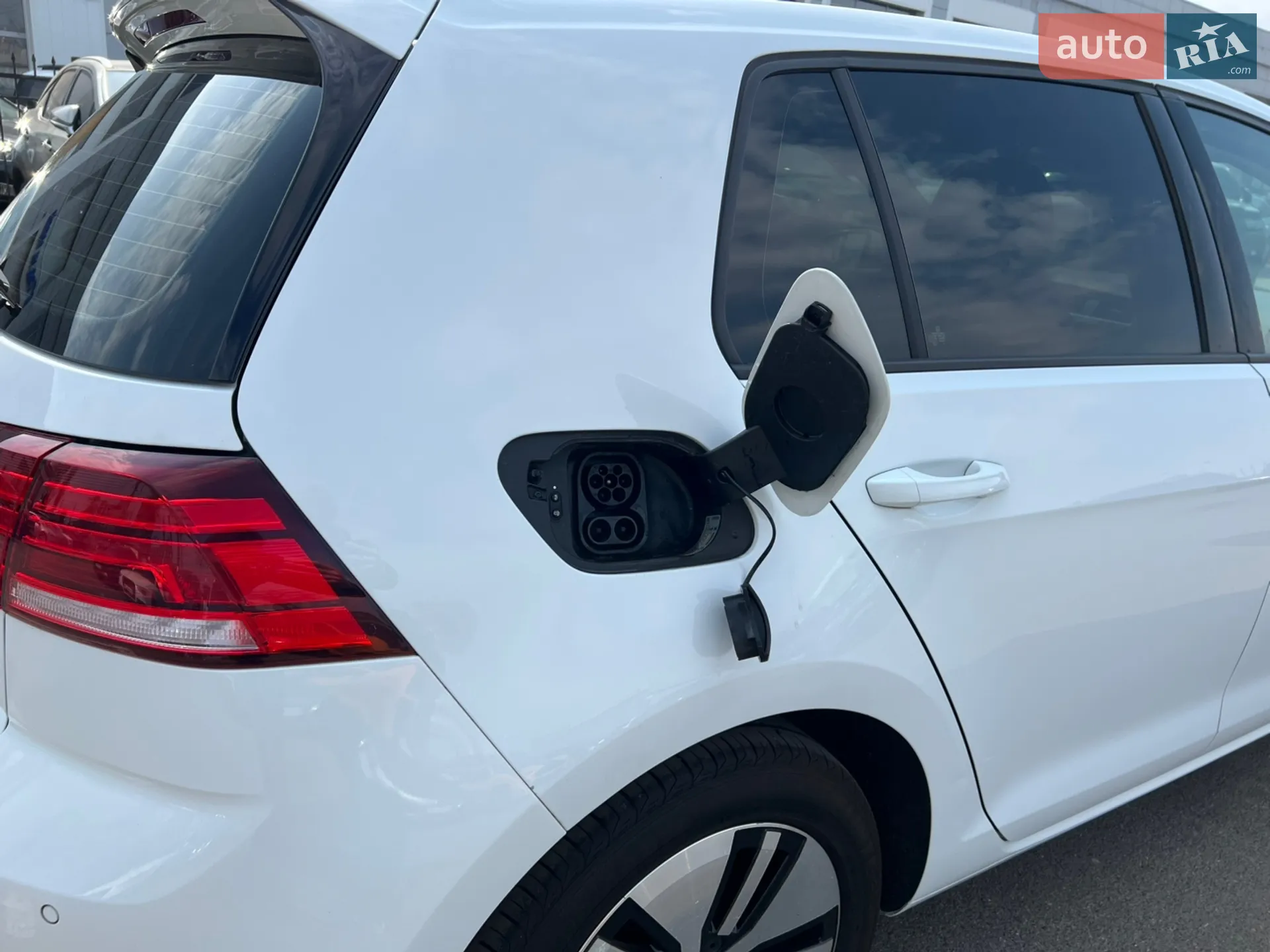 2020 Volkswagen Golf - мініатюра 13