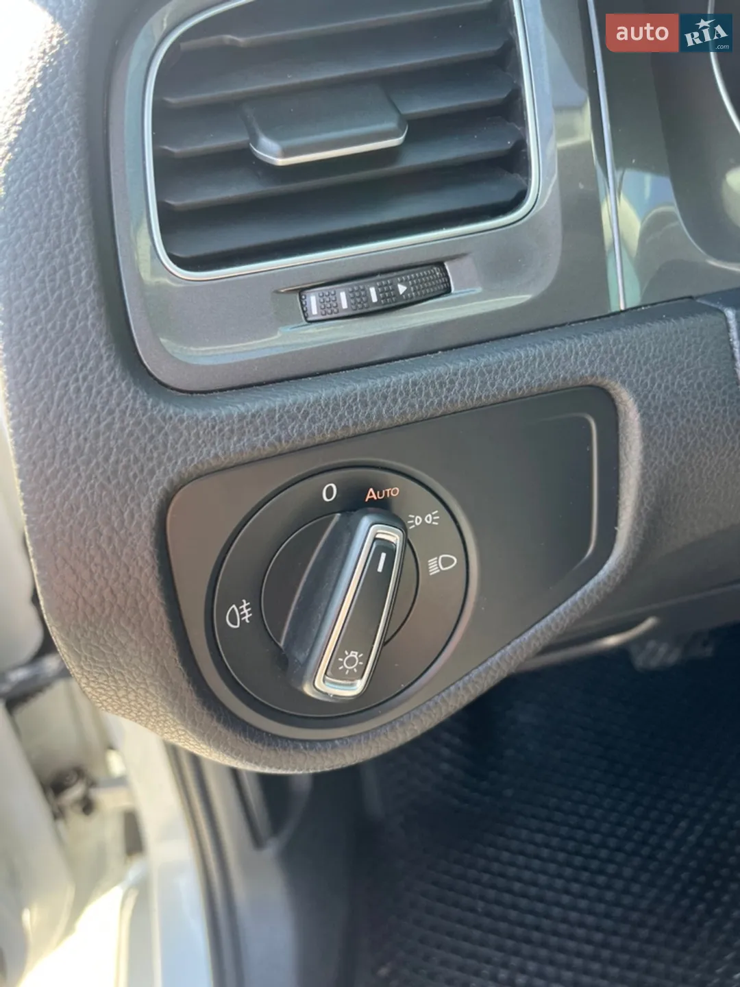 2014 Volkswagen Golf - мініатюра 13