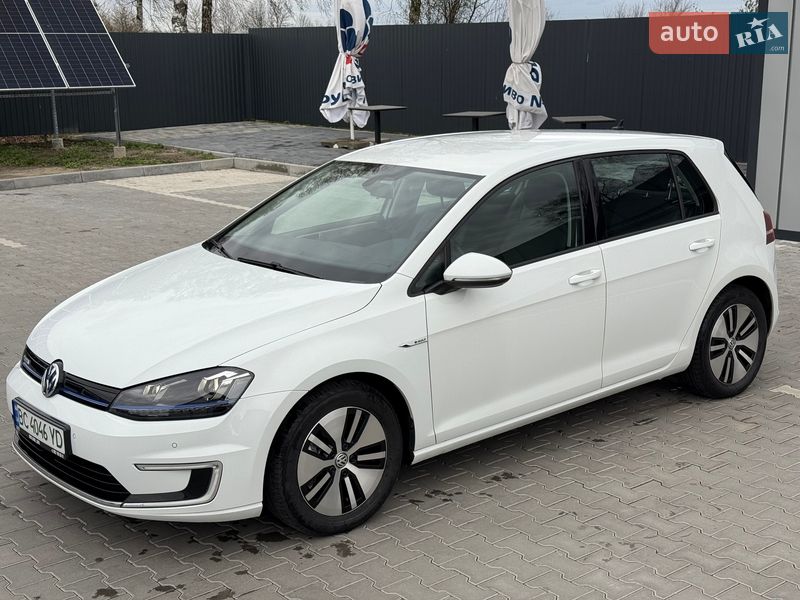 Хэтчбек Volkswagen e-Golf 2014 в Владимире