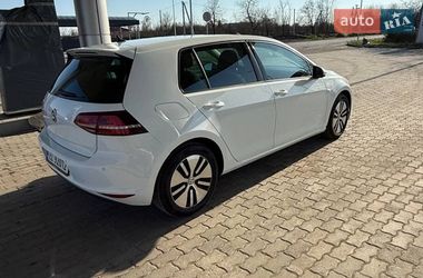 Хэтчбек Volkswagen e-Golf 2016 в Тернополе