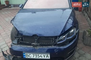 Хетчбек Volkswagen e-Golf 2018 в Городку