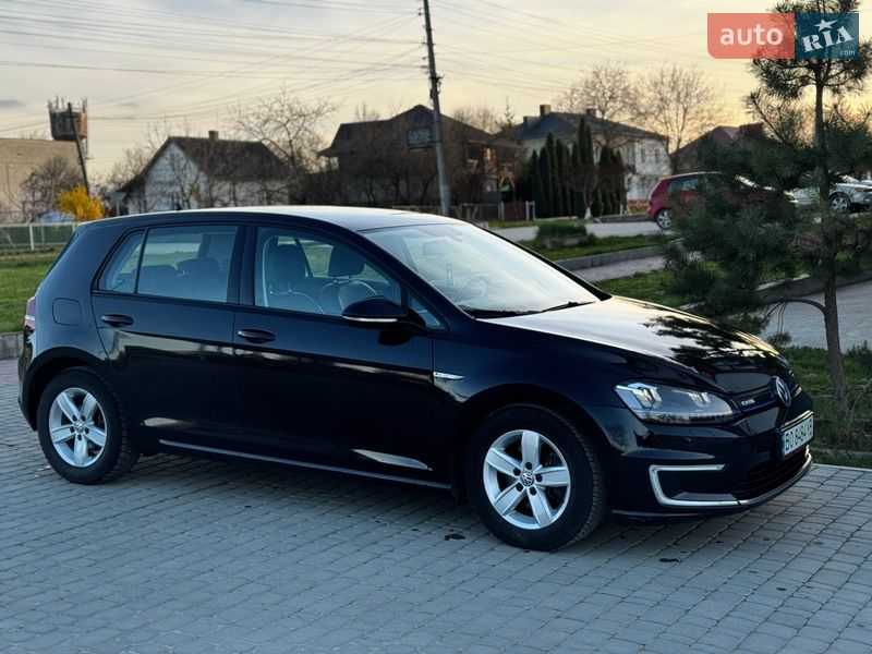 Хэтчбек Volkswagen e-Golf 2015 в Чорткове