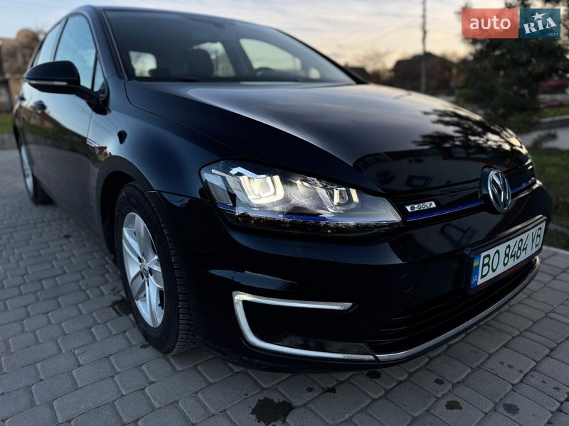 Хэтчбек Volkswagen e-Golf 2015 в Чорткове