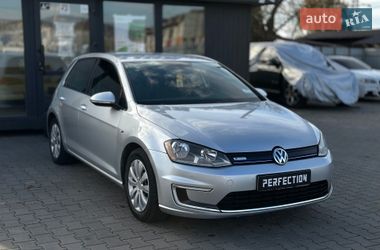 Хэтчбек Volkswagen e-Golf 2014 в Черновцах