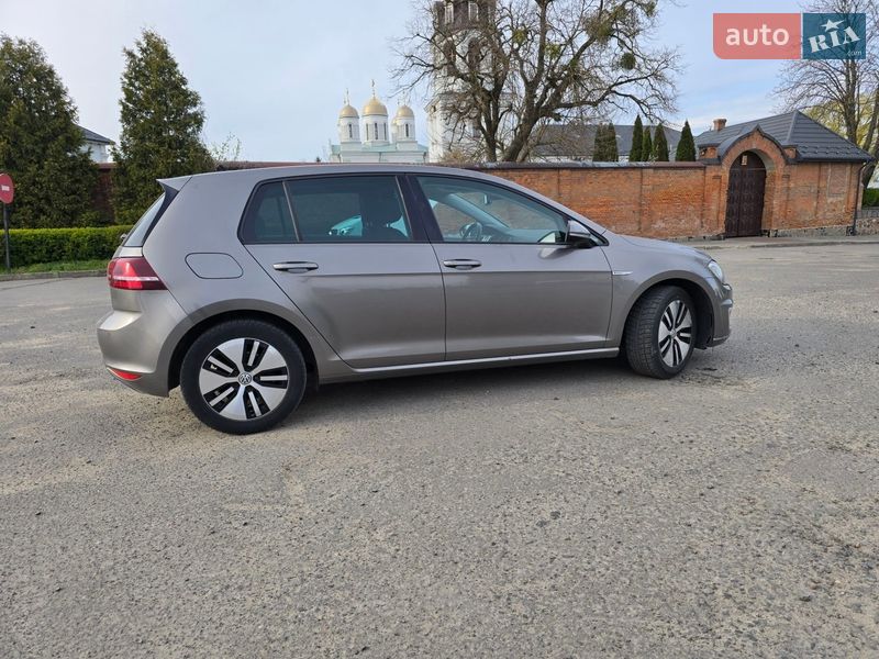 Хэтчбек Volkswagen e-Golf 2014 в Владимире